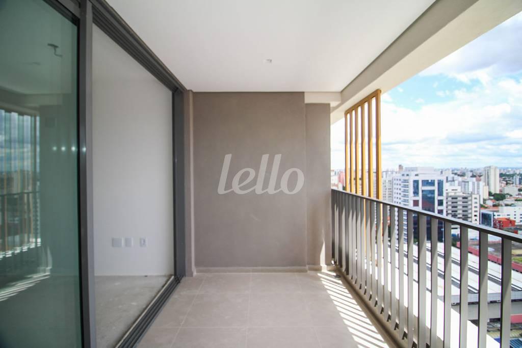 SACADA de Apartamento à venda, Padrão com 63 m², 2 quartos e 1 vaga em Vila Mariana - São Paulo