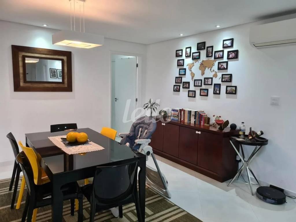 LIVING de Apartamento à venda, Padrão com 98 m², 3 quartos e 2 vagas em Vila Clementino - São Paulo