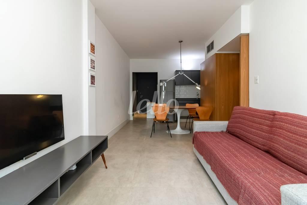 SALA de Apartamento para alugar, Padrão com 66 m², 1 quarto e em Consolação - São Paulo