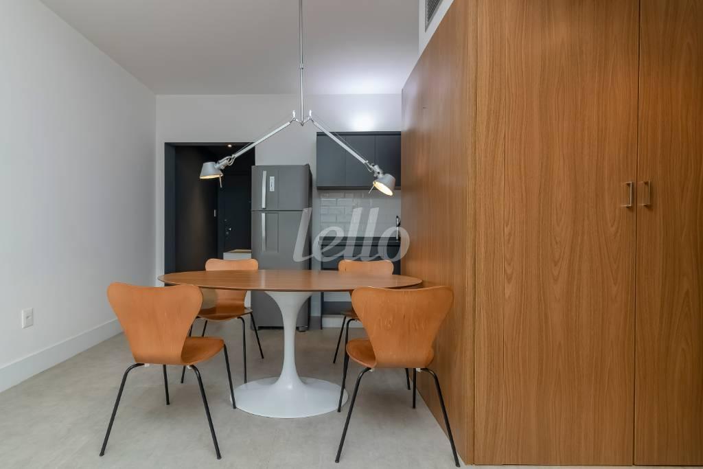 COZINHA de Apartamento para alugar, Padrão com 66 m², 1 quarto e em Consolação - São Paulo