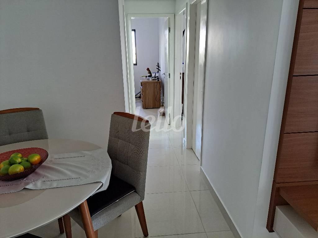SALA de Apartamento à venda, Padrão com 68 m², 3 quartos e 2 vagas em Vila Bertioga - São Paulo