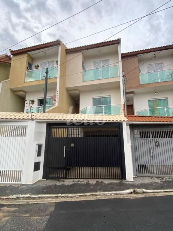 1 de Casa à venda, sobrado com 180 m², 3 quartos e 3 vagas em Vila Rosa - São Paulo