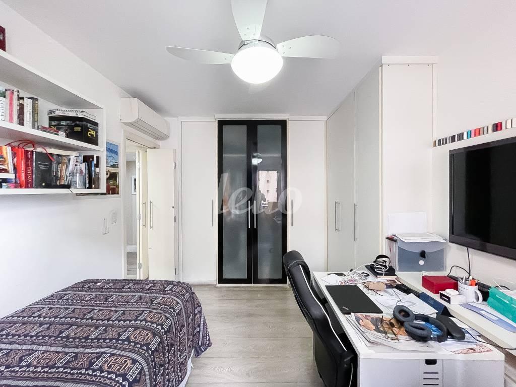 QUARTO 2 de Apartamento à venda, Padrão com 330 m², 4 quartos e 4 vagas em Perdizes - São Paulo