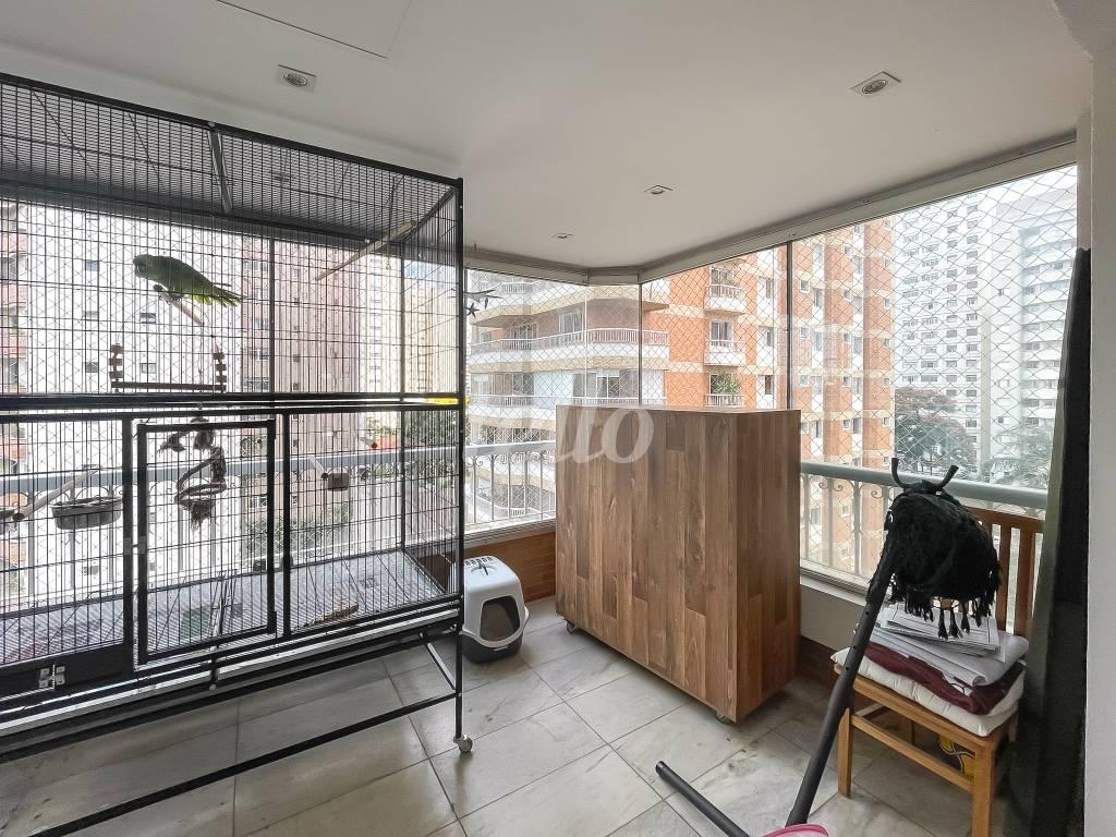 VARANDA de Apartamento à venda, Padrão com 330 m², 4 quartos e 4 vagas em Perdizes - São Paulo
