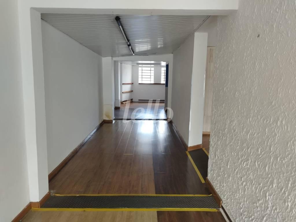 LOJA de Loja para alugar, Padrão com 300 m², e 3 vagas em Saúde - São Paulo