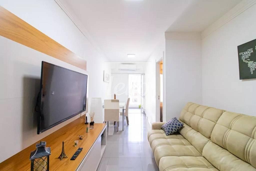 SALA de Apartamento à venda, Padrão com 44 m², 1 quarto e em Centro - São Paulo
