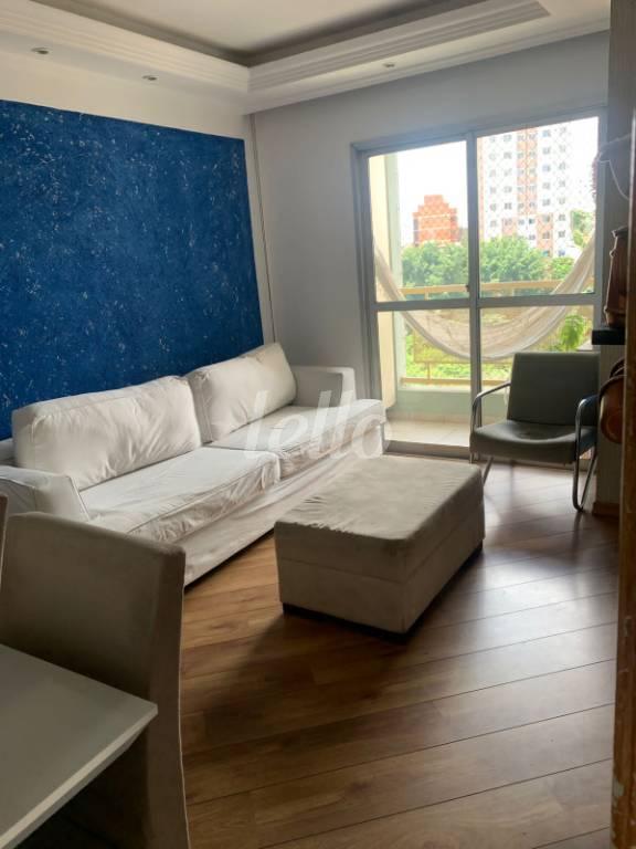 SALA de Apartamento à venda, Padrão com 55 m², 2 quartos e 2 vagas em Vila Mazzei - São Paulo