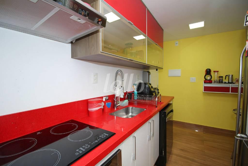 COZINHA de Apartamento à venda, Padrão com 62 m², 2 quartos e 1 vaga em Vila Santo Estéfano - São Paulo