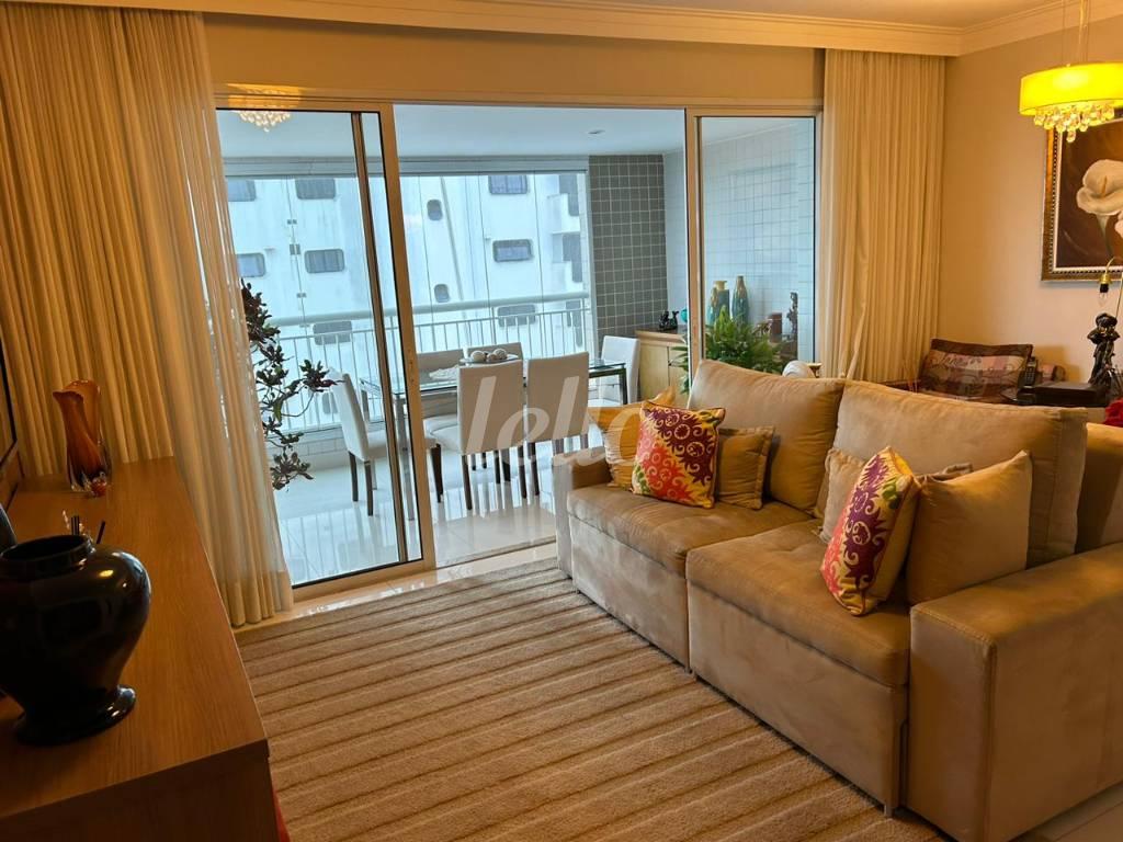 SALA de Apartamento à venda, Padrão com 116 m², 3 quartos e 2 vagas em Mooca - São Paulo