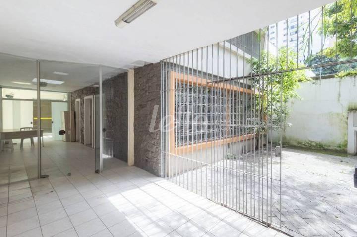 GARAGEM de Casa à venda, sobrado com 300 m², 3 quartos e 2 vagas em Brooklin Paulista - São Paulo