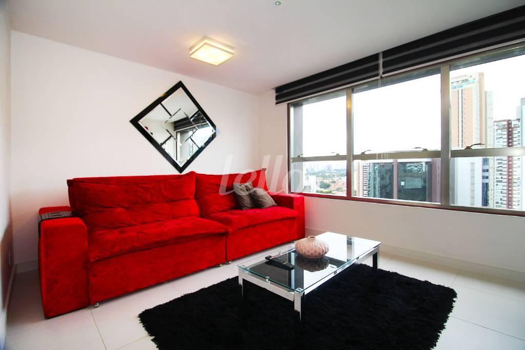 SALA de Apartamento à venda, Padrão com 70 m², 2 quartos e 2 vagas em Cidade Monções - São Paulo