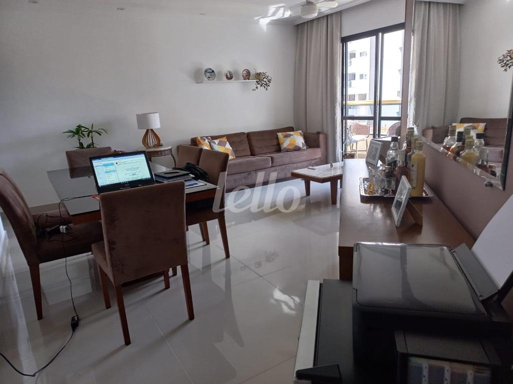 SALA de Apartamento à venda, Padrão com 94 m², 3 quartos e 1 vaga em Vila Azevedo - São Paulo