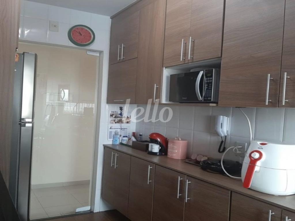 COZINHA de Apartamento à venda, Padrão com 69 m², 3 quartos e 1 vaga em Vila Antonieta - São Paulo