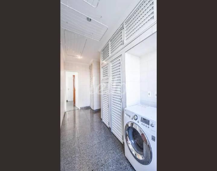 AREA DE SERVIÇO de Apartamento para alugar, Padrão com 200 m², 3 quartos e 2 vagas em Consolação - São Paulo