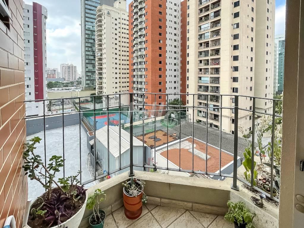 SACADA DA SUÍTE de Apartamento à venda, Padrão com 72 m², 2 quartos e 1 vaga em Tatuapé - São Paulo