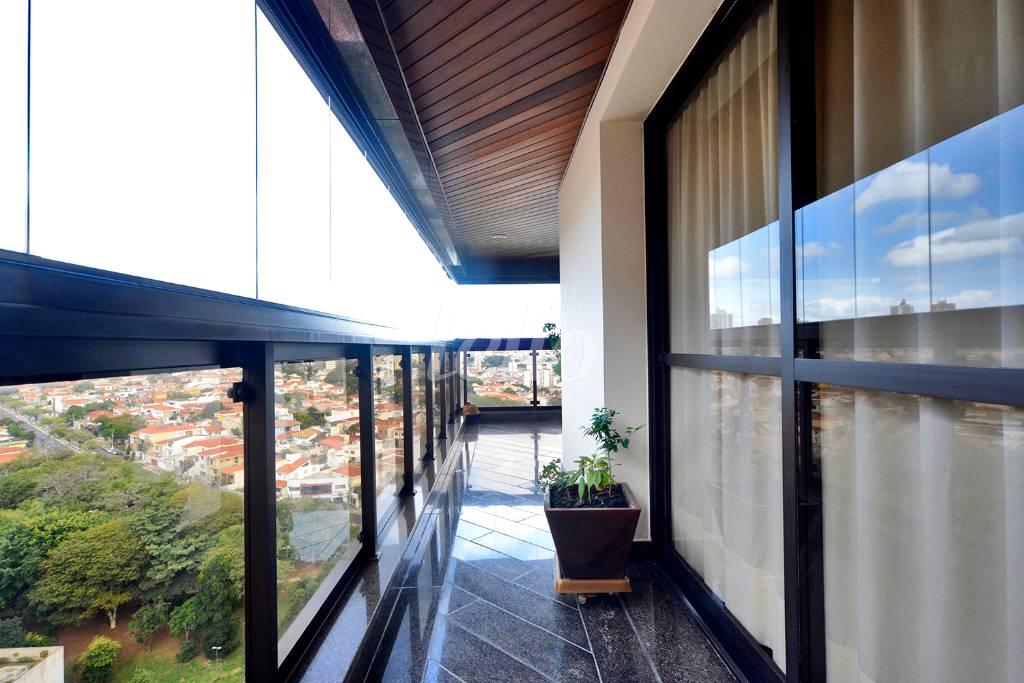 VARANDA de Apartamento à venda, Padrão com 505 m², 4 quartos e 4 vagas em Jardim da Saúde - São Paulo