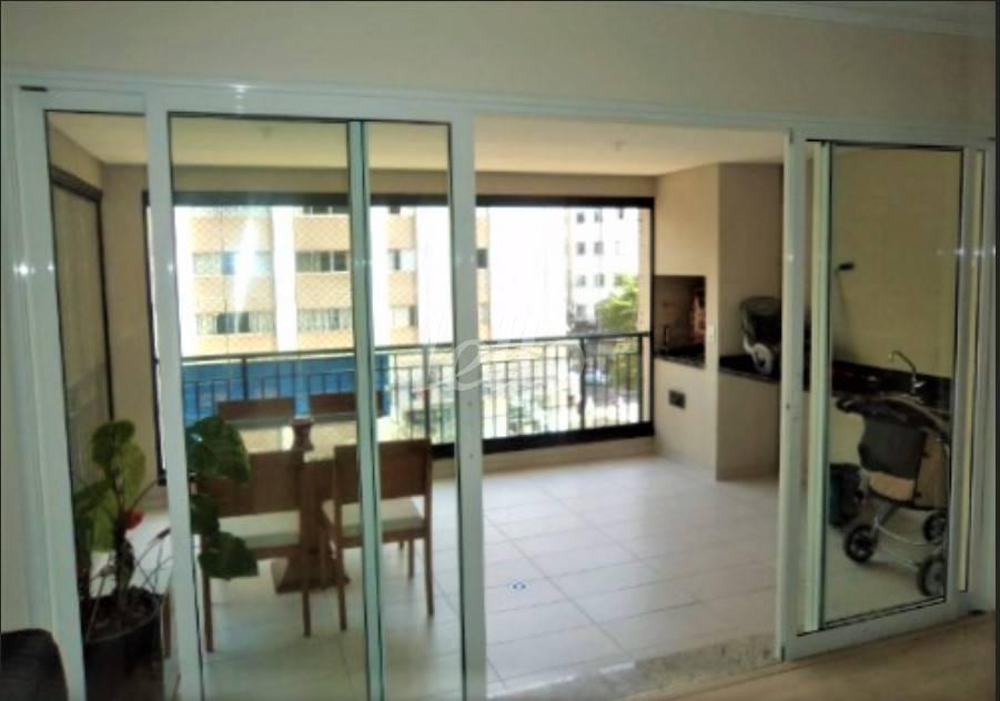 VARANDA GOURMET de Apartamento à venda, Padrão com 136 m², 4 quartos e 2 vagas em Vila Mariana - São Paulo