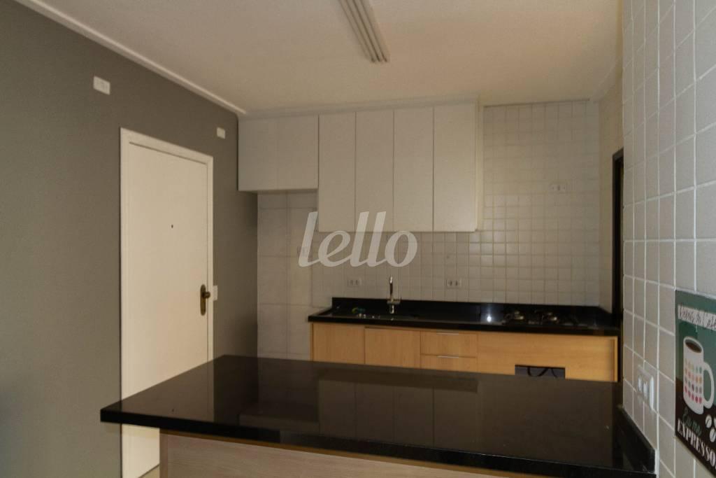 COZINHA de Apartamento à venda, Padrão com 96 m², 3 quartos e 2 vagas em Vila Azevedo - São Paulo