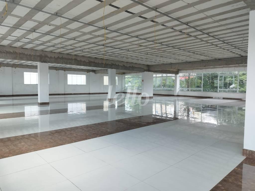 PISO SUPERIOR de Prédio Comercial para alugar, Monousuário com 3000 m², e 25 vagas em Jardim Maringá - São Paulo