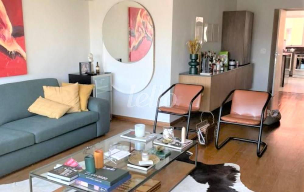 SALA (1) de Apartamento à venda, Padrão com 164 m², 3 quartos e 1 vaga em Itaim Bibi - São Paulo
