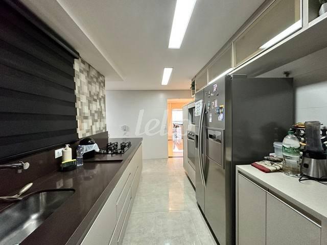 4 de Apartamento à venda, Padrão com 182 m², 3 quartos e 3 vagas em Vila Rosália - Guarulhos