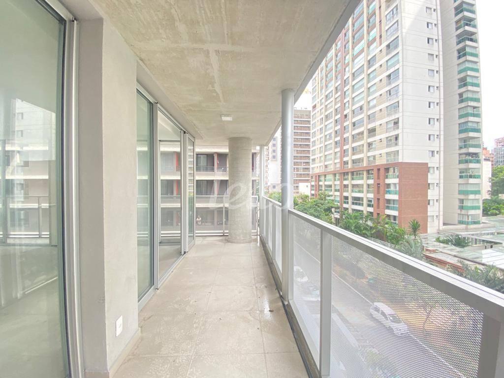 VARANDA de Apartamento à venda, Padrão com 52 m², 1 quarto e em Consolação - São Paulo