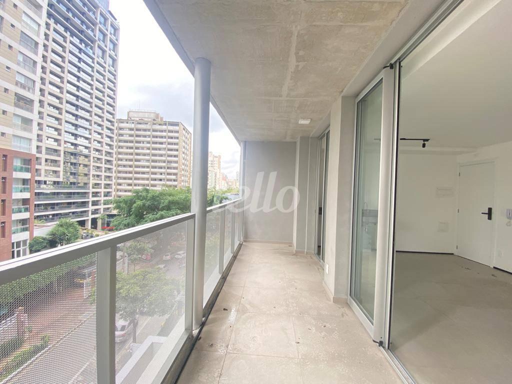 VARANDA de Apartamento à venda, Padrão com 52 m², 1 quarto e em Consolação - São Paulo