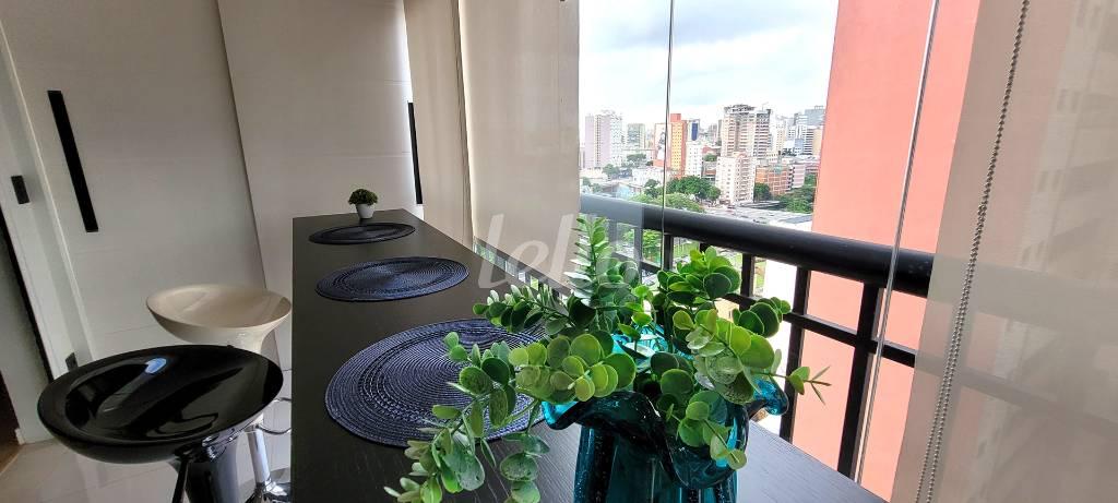 JANELA JANTAR de Apartamento à venda, Studio com 42 m², 1 quarto e 1 vaga em Bela Vista - São Paulo