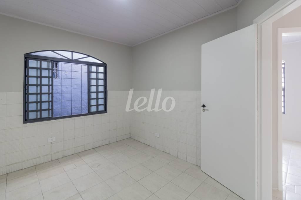 SALA 2 de Casa para alugar, sobrado com 100 m², e 1 vaga em Vila Das Mercês - São Paulo