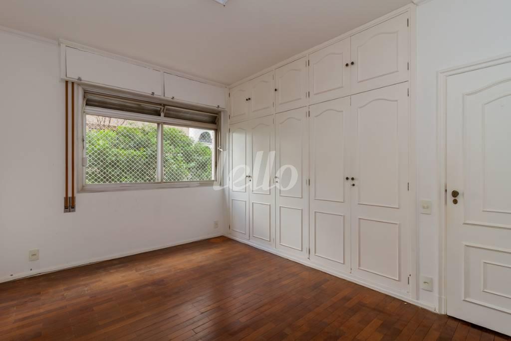 QUARTO 2 de Apartamento à venda, Padrão com 295 m², 3 quartos e 3 vagas em Jardim Paulista - São Paulo