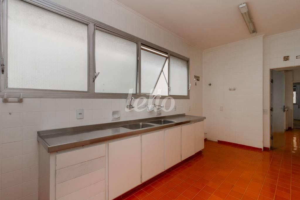 COZINHA de Apartamento à venda, Padrão com 295 m², 3 quartos e 3 vagas em Jardim Paulista - São Paulo