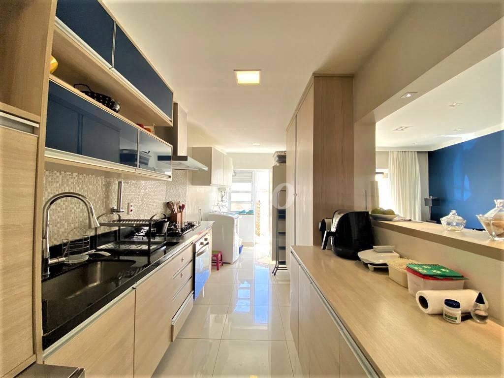 COZINHA de Casa à venda, sobrado com 220 m², 3 quartos e 1 vaga em Vila Bertioga - São Paulo