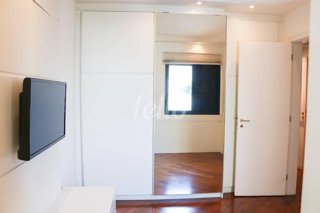 SUÍTE 2 de Apartamento à venda, Padrão com 138 m², 3 quartos e 4 vagas em Vila Gomes Cardim - São Paulo
