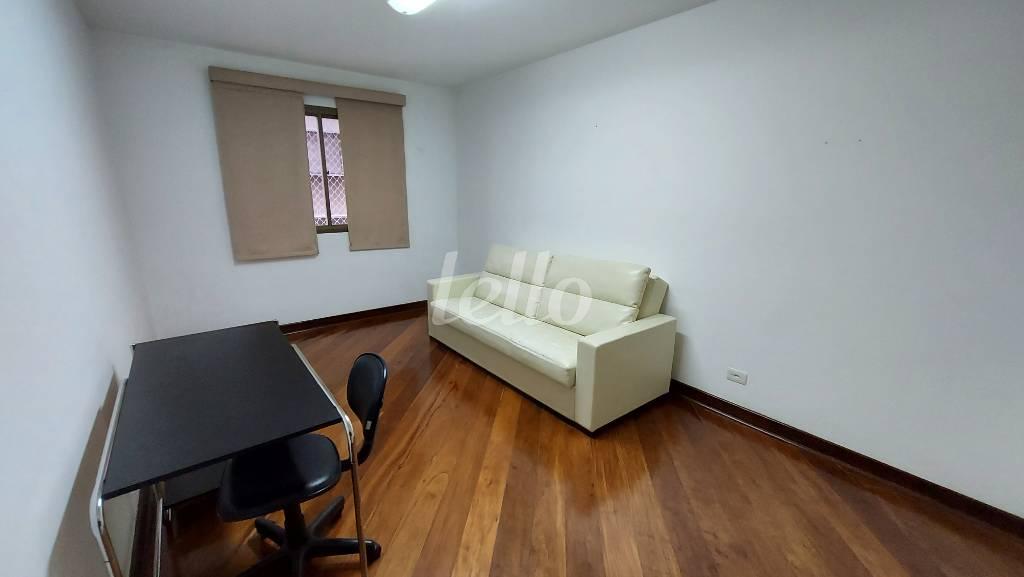 DORMITÓRIO / ESCRITÓRIO de Apartamento à venda, Padrão com 145 m², 3 quartos e 1 vaga em Jardim Paulista - São Paulo