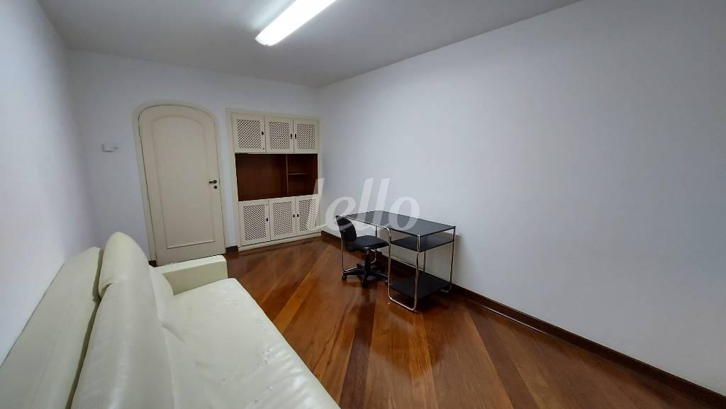 DORMITÓRIO / ESCRITÓRIO de Apartamento à venda, Padrão com 145 m², 3 quartos e 1 vaga em Jardim Paulista - São Paulo