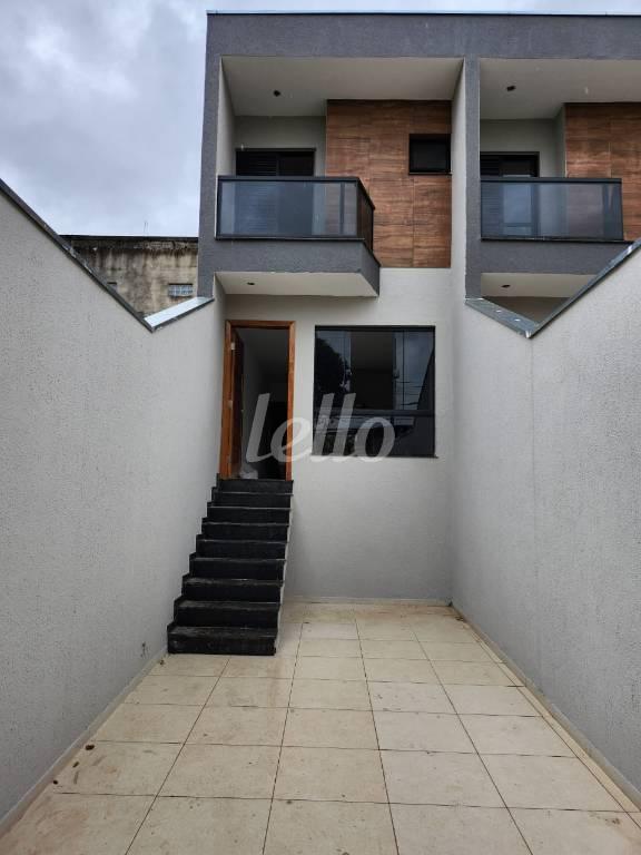 10 de Casa à venda, sobrado com 70 m², 2 quartos e 2 vagas em Jardim Caguassu - São Paulo