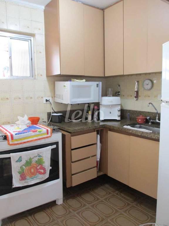 COZINHA de Apartamento para alugar, Padrão com 69 m², 3 quartos e 1 vaga em Vila Azevedo - São Paulo