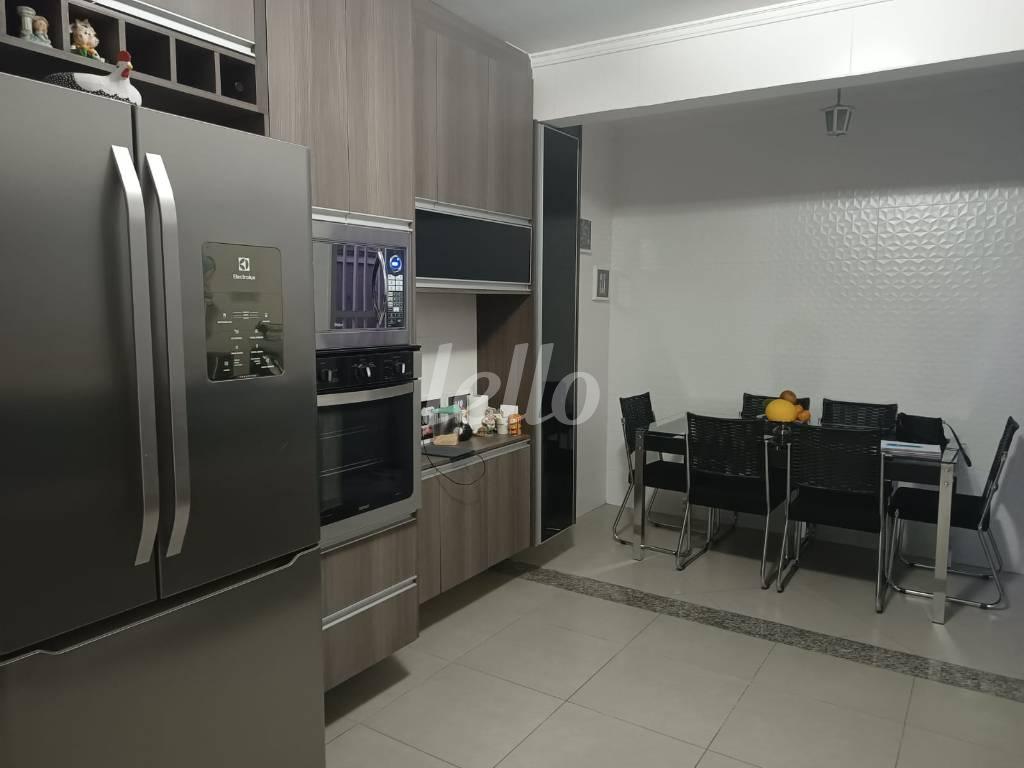 COZINHA de Casa à venda, sobrado com 130 m², 3 quartos e 2 vagas em Vila Mazzei - São Paulo