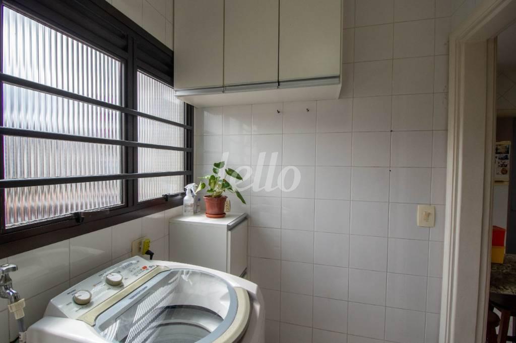 ÁREA DE SERVIÇO de Apartamento à venda, Padrão com 80 m², 2 quartos e 1 vaga em Pinheiros - São Paulo