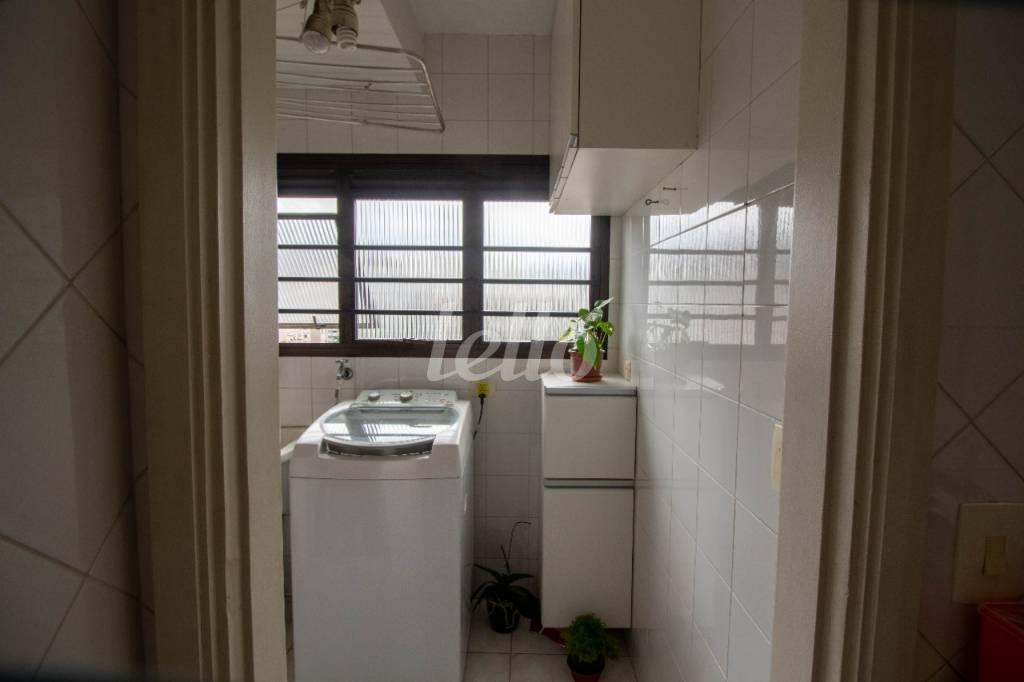 ÁREA DE SERVIÇO de Apartamento à venda, Padrão com 80 m², 2 quartos e 1 vaga em Pinheiros - São Paulo
