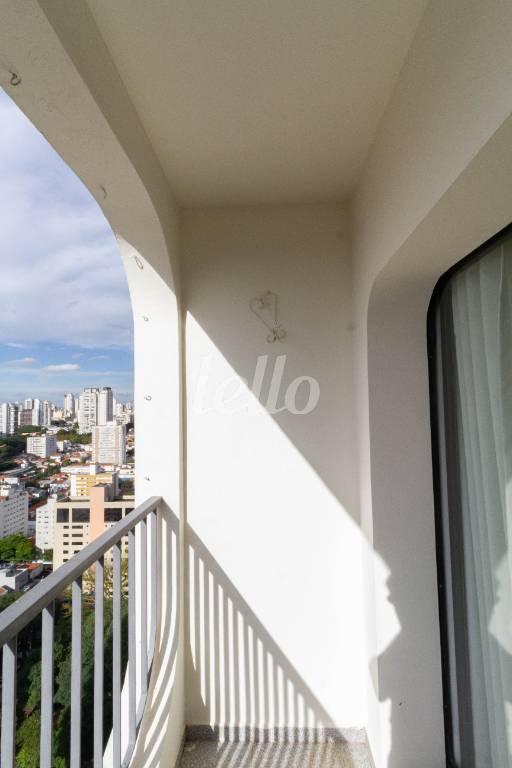 SACADA de Apartamento à venda, cobertura - Padrão com 130 m², 1 quarto e 2 vagas em Vila Clementino - São Paulo
