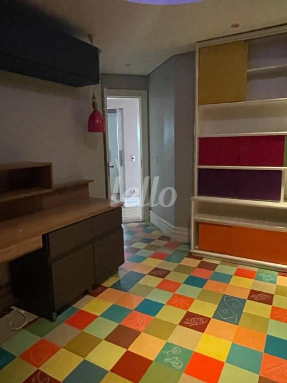 SUÍTE 2 de Apartamento à venda, Padrão com 226 m², 4 quartos e 4 vagas em Vila Analia Franco - São Paulo