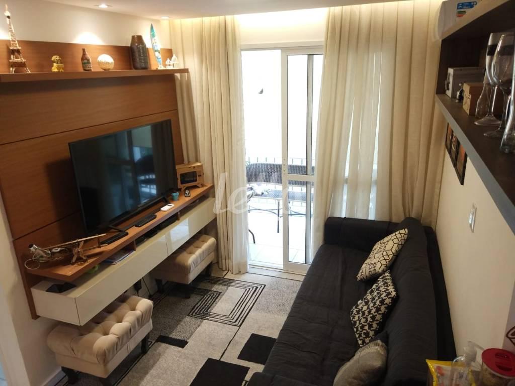 SALA de Apartamento à venda, Padrão com 47 m², 2 quartos e 1 vaga em Vila Valparaíso - Santo André