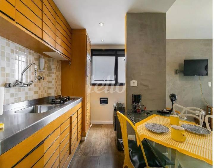 COZINHA de Apartamento para alugar, Padrão com 57 m², 1 quarto e 2 vagas em Pinheiros - São Paulo