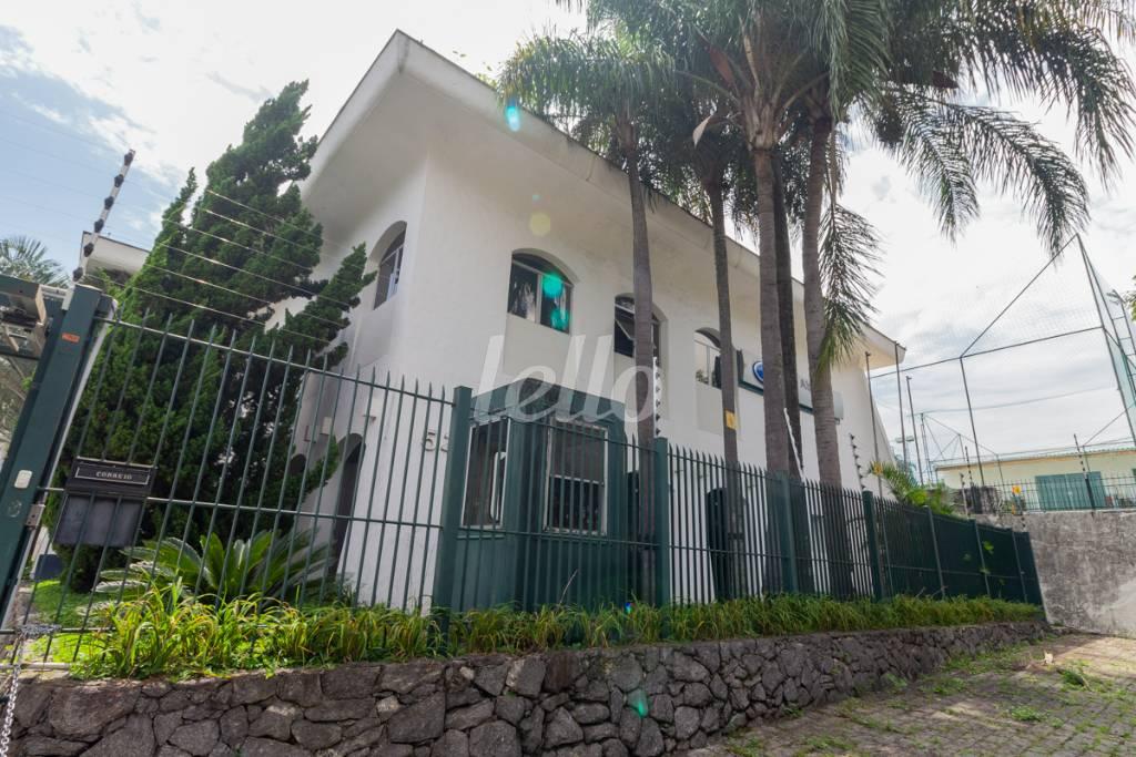FACHADA de Casa para alugar, sobrado com 1250 m², e 20 vagas em Indianópolis - São Paulo