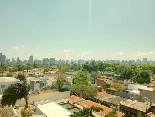 VISTA de Apartamento à venda, Padrão com 160 m², 3 quartos e 1 vaga em Jardim Paulista - São Paulo