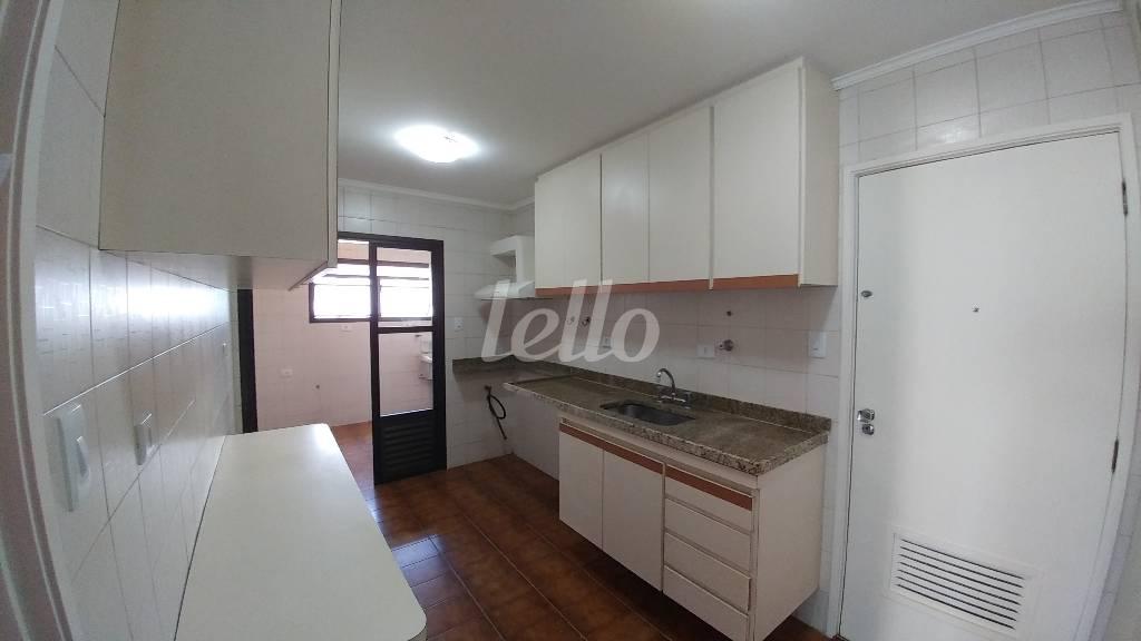 COZINHA de Apartamento à venda, Padrão com 115 m², 3 quartos e 2 vagas em Indianópolis - São Paulo