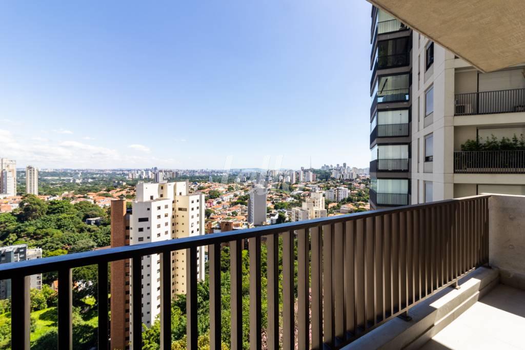 VARANDA de Apartamento à venda, Padrão com 68 m², 2 quartos e 1 vaga em Sumarezinho - São Paulo