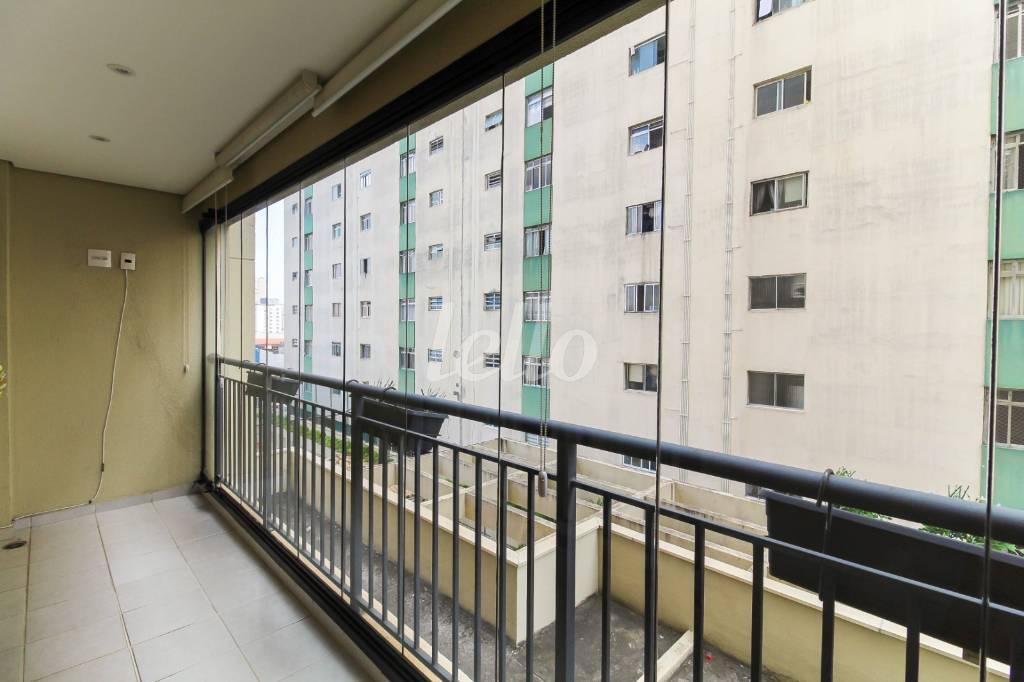 VISTA DA SACADA de Apartamento à venda, Padrão com 77 m², 3 quartos e 1 vaga em Alto da Moóca - São Paulo