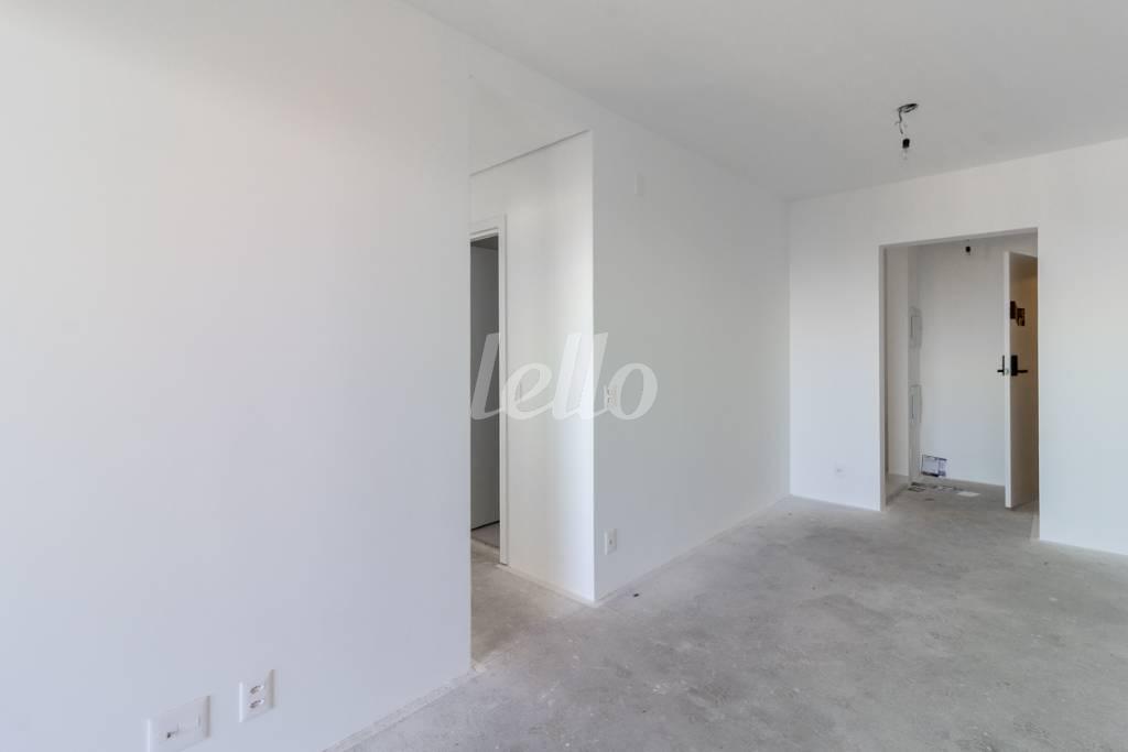 03 SALA de Apartamento para alugar, Padrão com 68 m², 2 quartos e 1 vaga em Sumarezinho - São Paulo